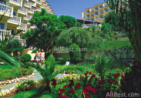 Paloma Beach Side 4